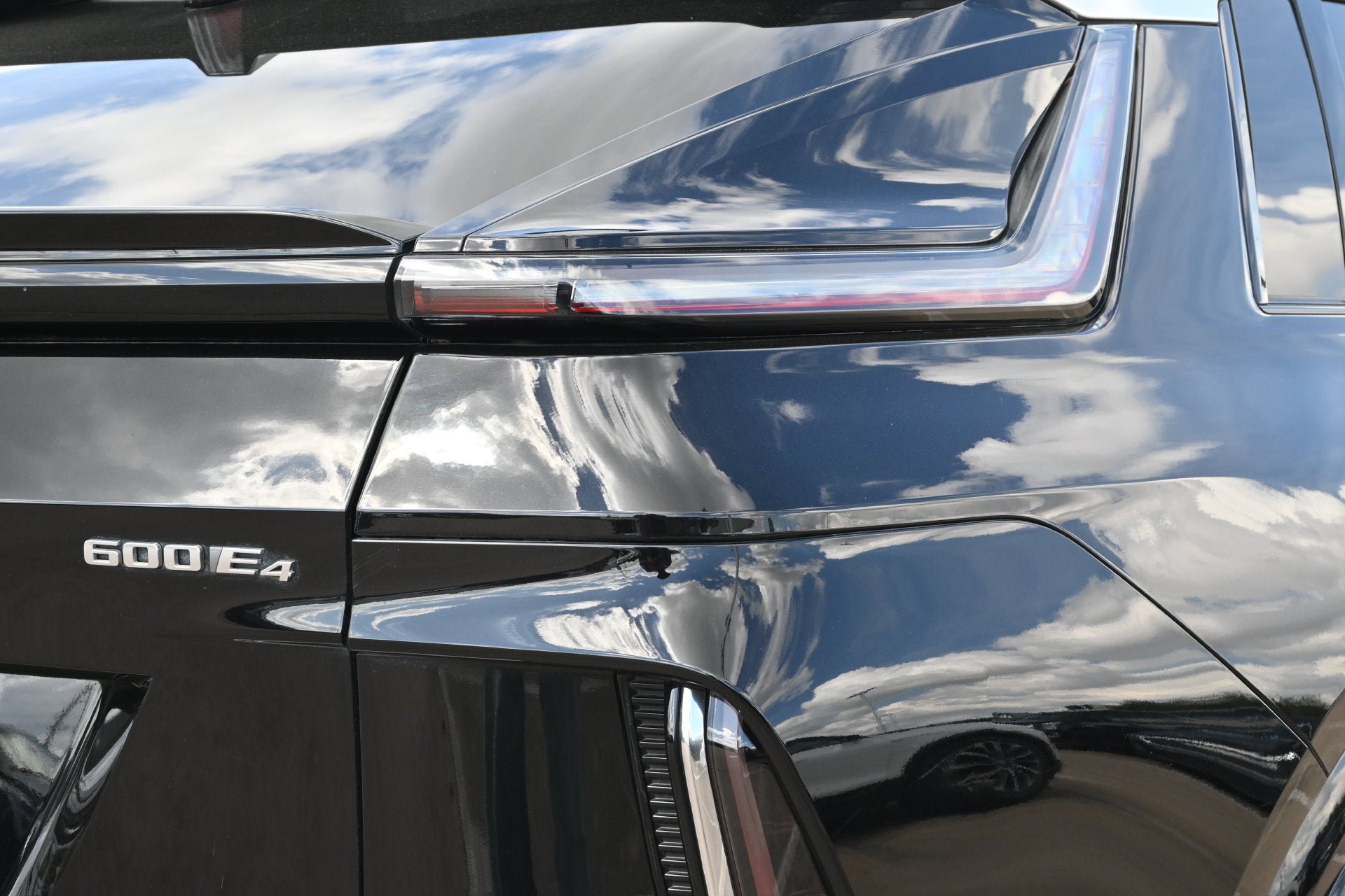 2024 Cadillac LYRIQ Tech