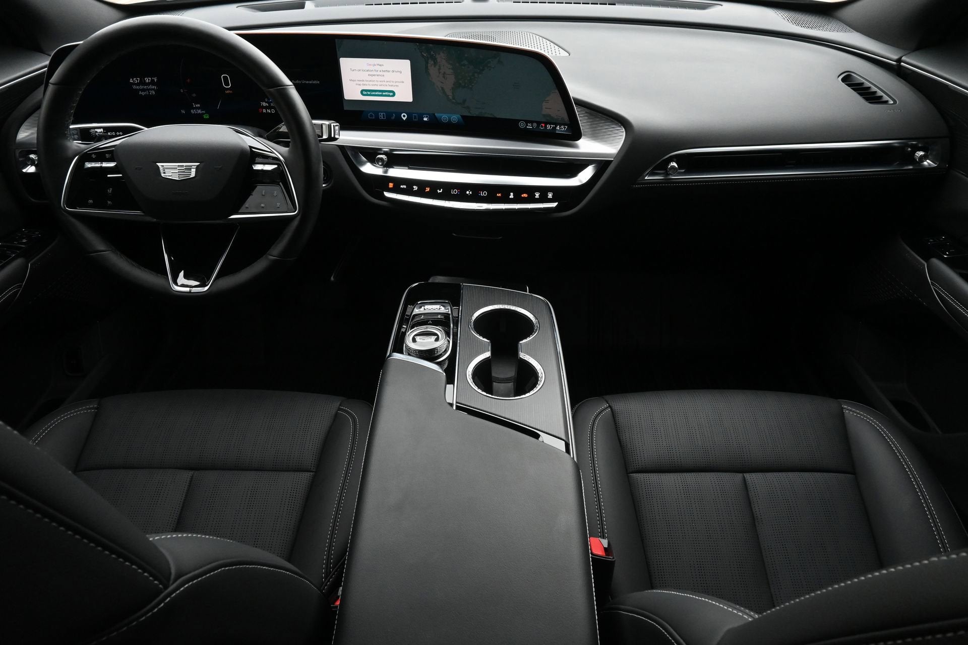 2025 Cadillac LYRIQ Luxury 1