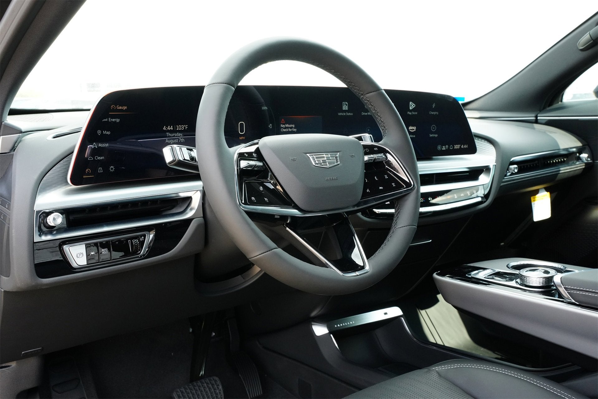 2025 Cadillac LYRIQ Luxury 1