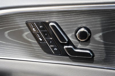 2025 Cadillac LYRIQ Luxury 1