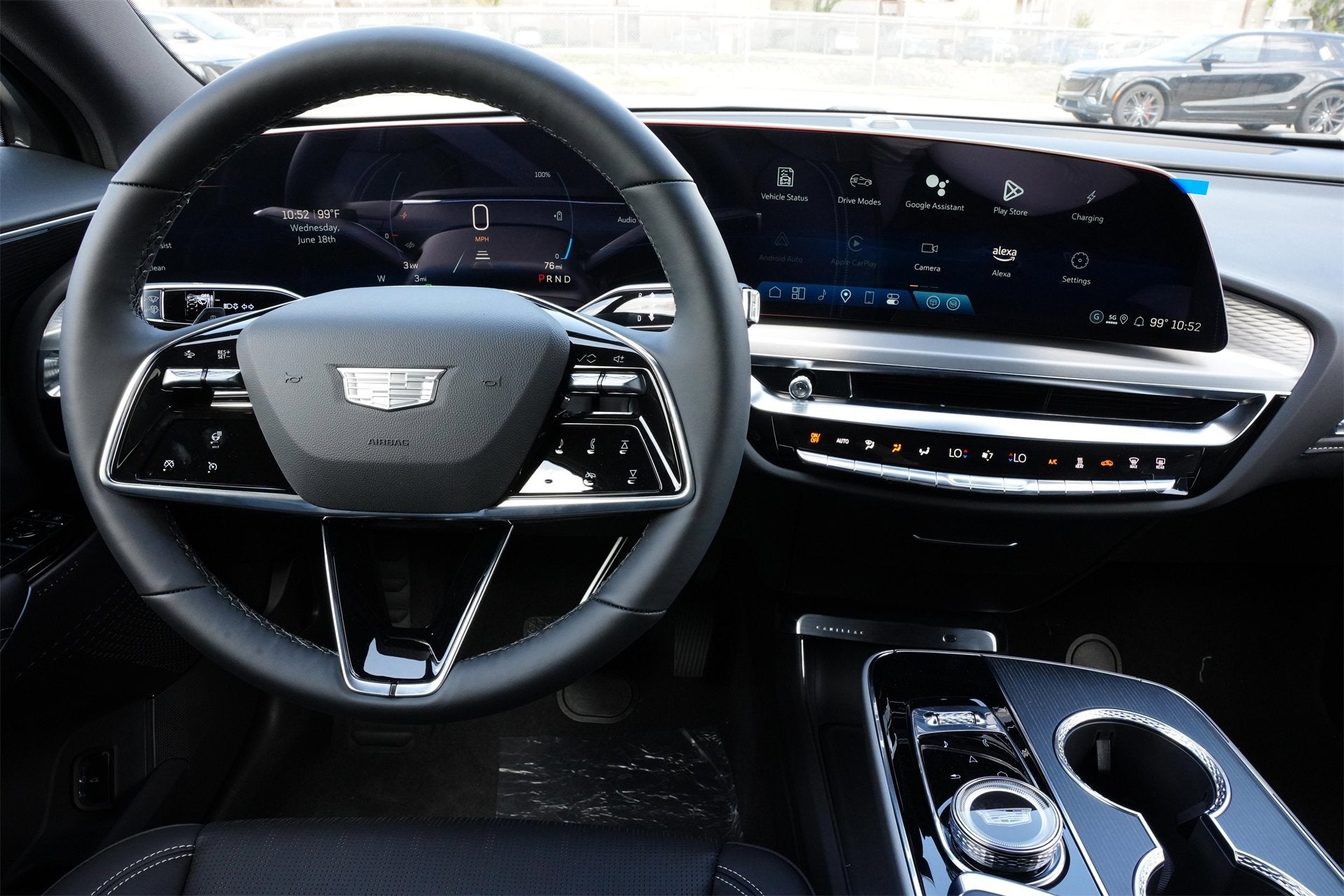 2025 Cadillac LYRIQ Luxury 1