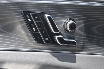 2025 Cadillac LYRIQ Luxury 1