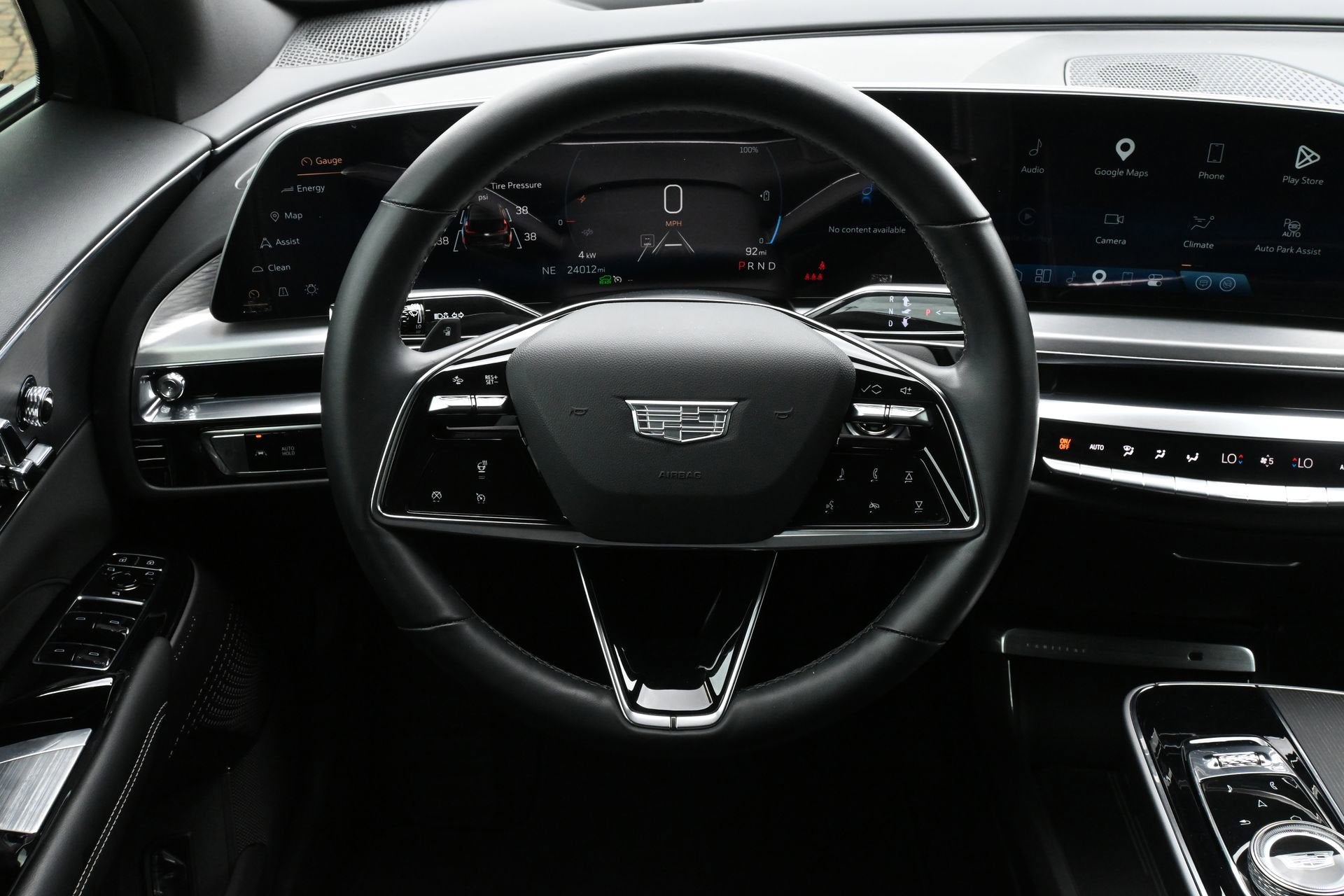 2024 Cadillac LYRIQ Luxury 1