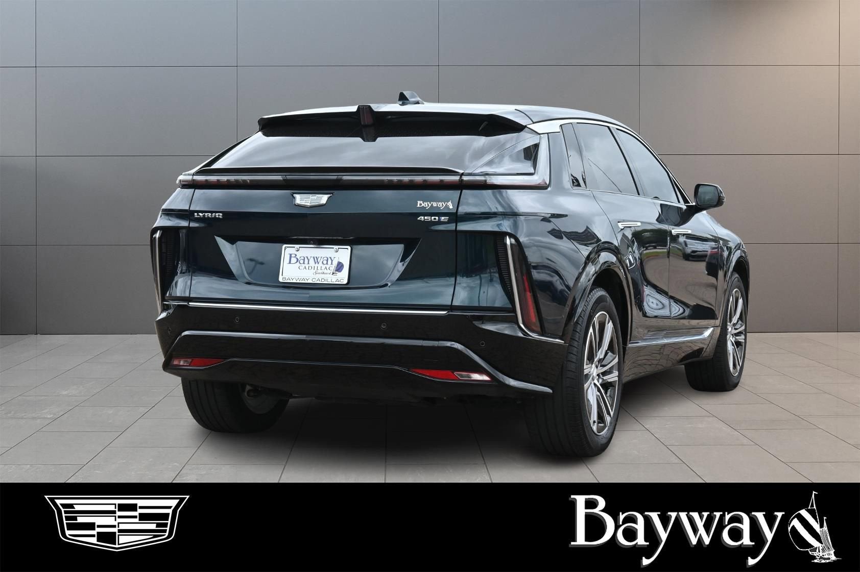 2024 Cadillac LYRIQ Luxury 1