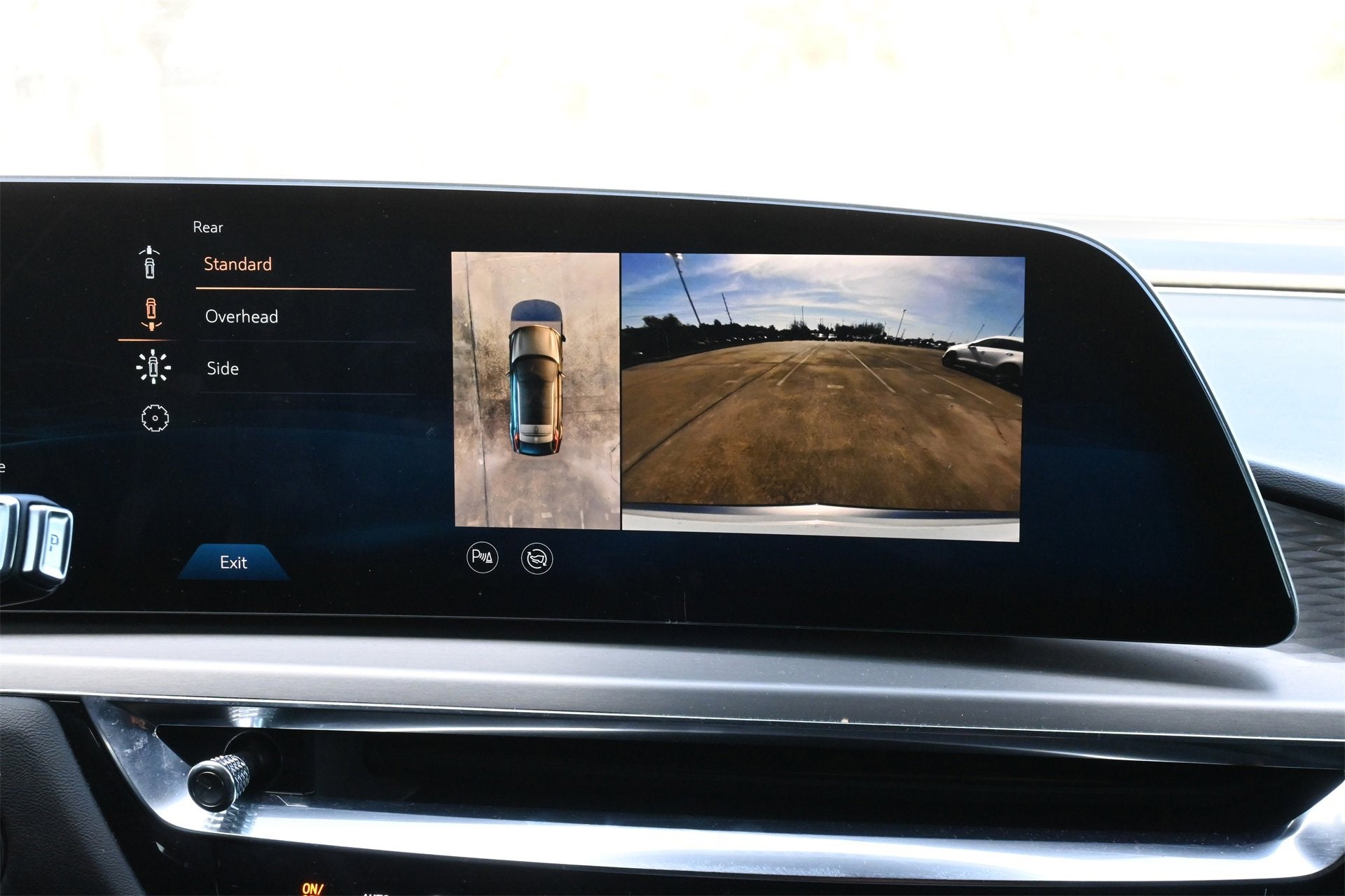 2024 Cadillac LYRIQ Luxury 1