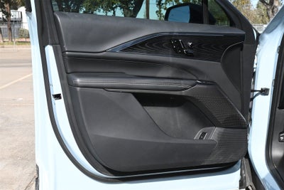 2024 Cadillac LYRIQ Luxury 1