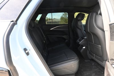 2024 Cadillac LYRIQ Luxury 1