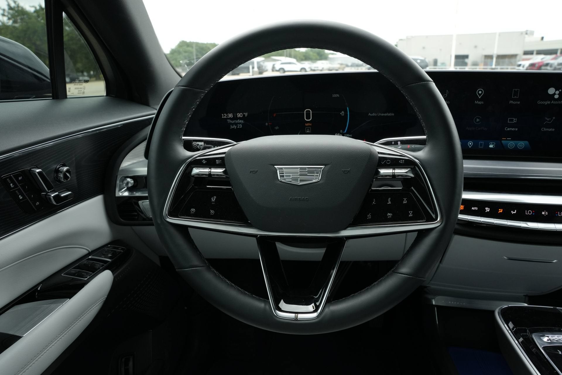 2024 Cadillac LYRIQ Luxury 1