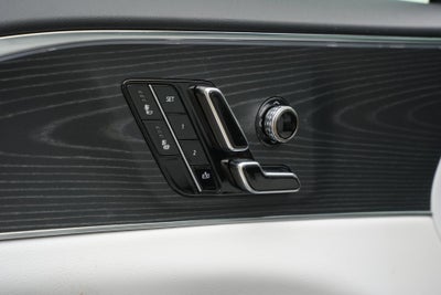 2024 Cadillac LYRIQ Luxury 1