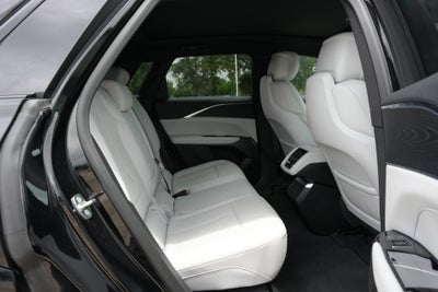 2024 Cadillac LYRIQ Luxury 1
