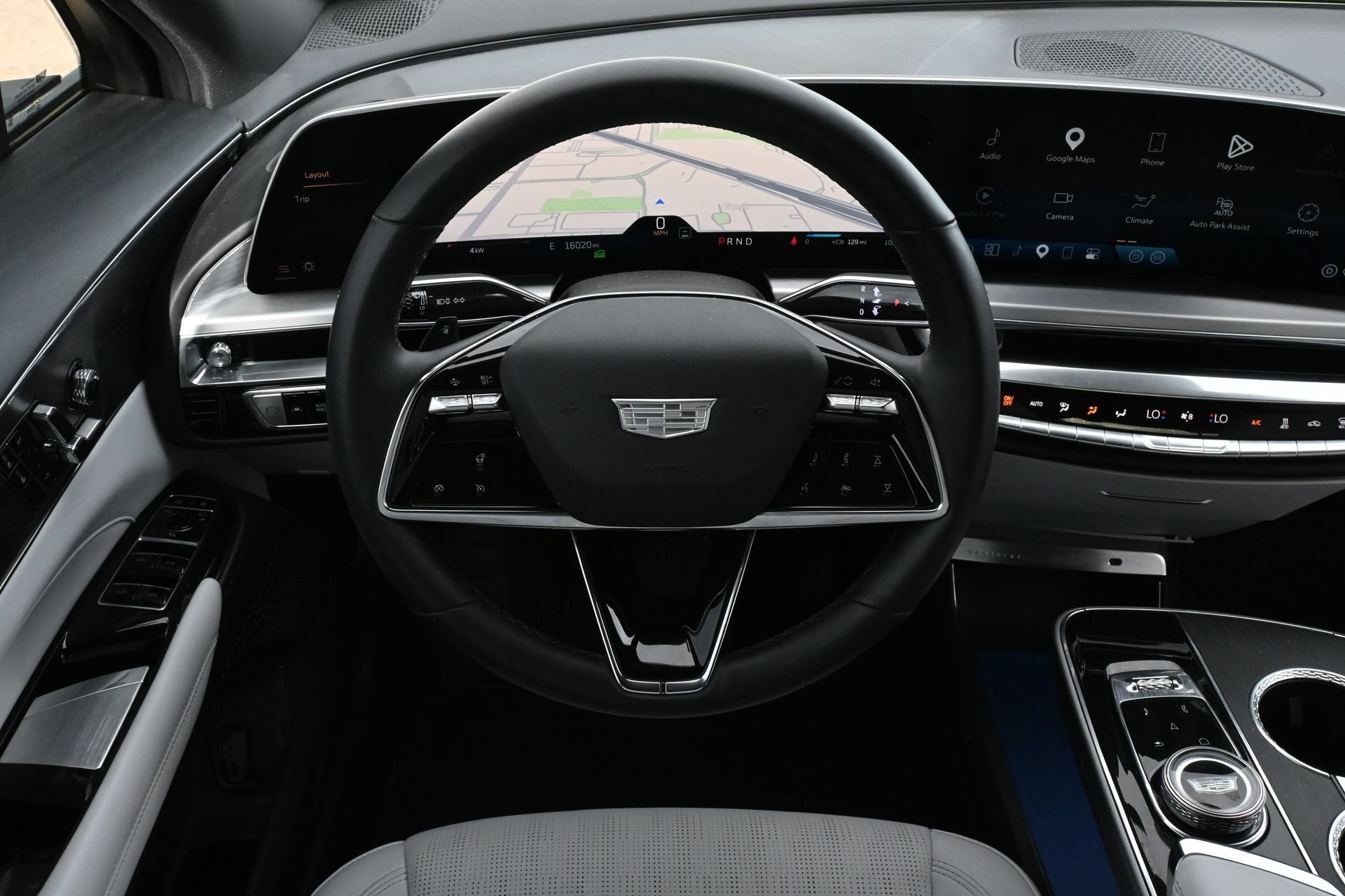 2024 Cadillac LYRIQ Luxury 1