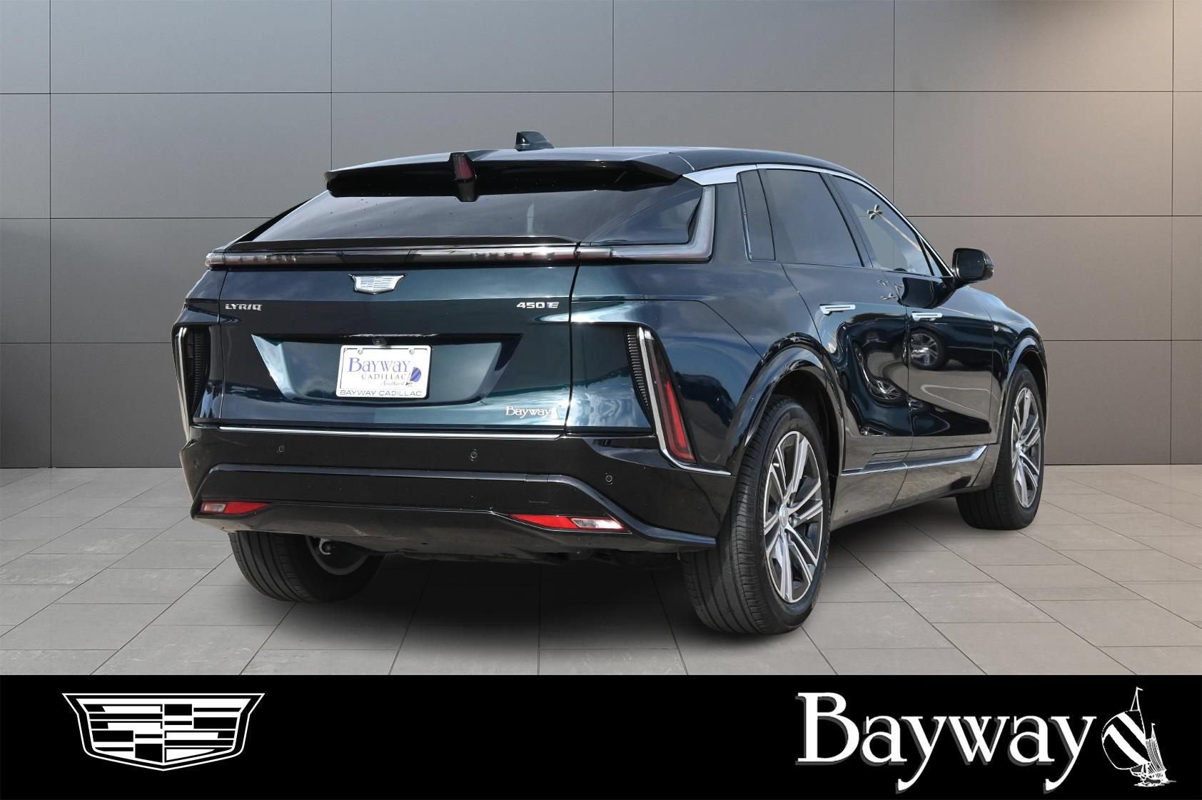 2024 Cadillac LYRIQ Luxury 1