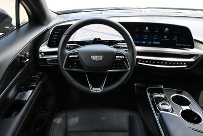 2024 Cadillac LYRIQ Luxury 1
