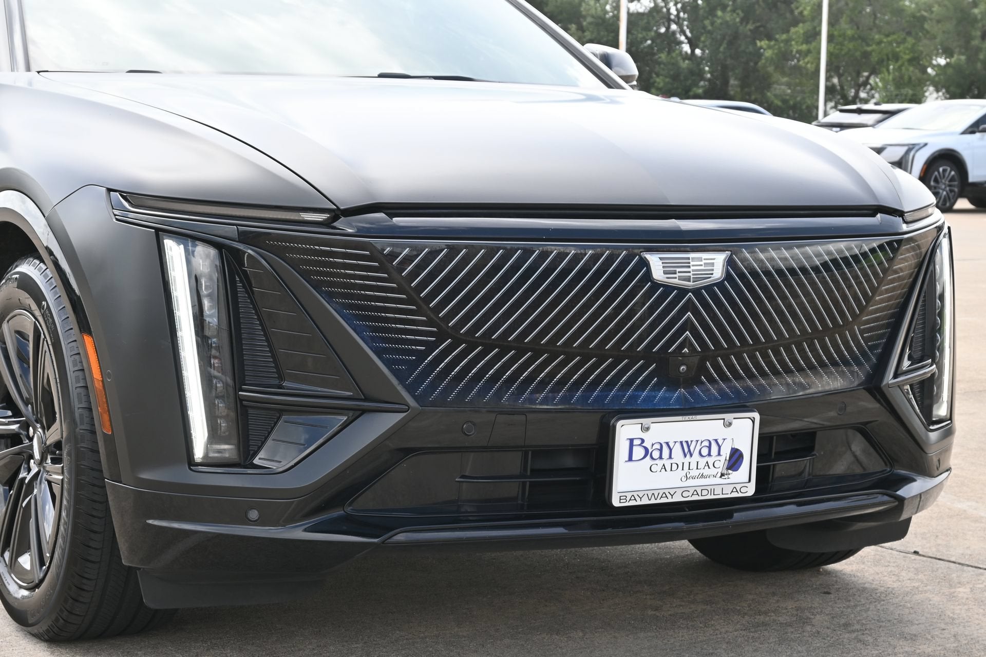 2024 Cadillac LYRIQ Luxury 1