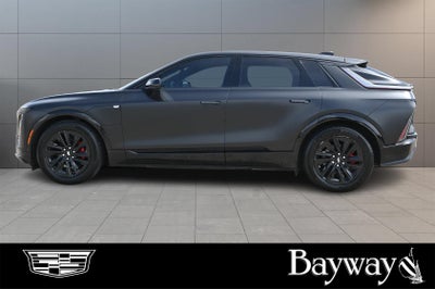 2024 Cadillac LYRIQ Luxury 1