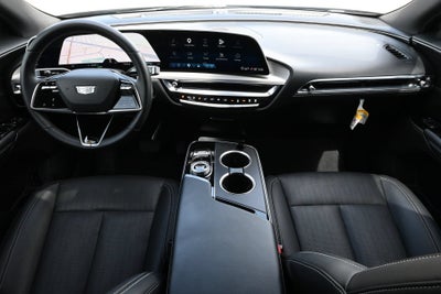 2024 Cadillac LYRIQ Luxury 1