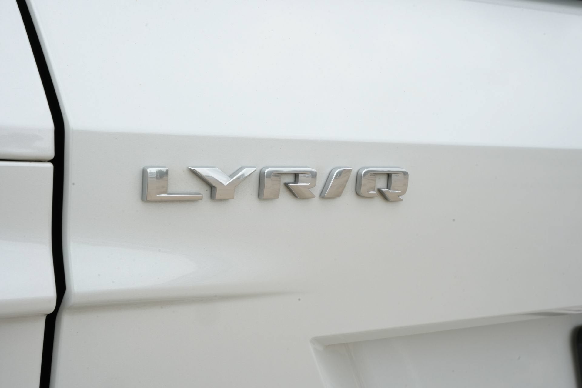 2024 Cadillac LYRIQ Luxury 1