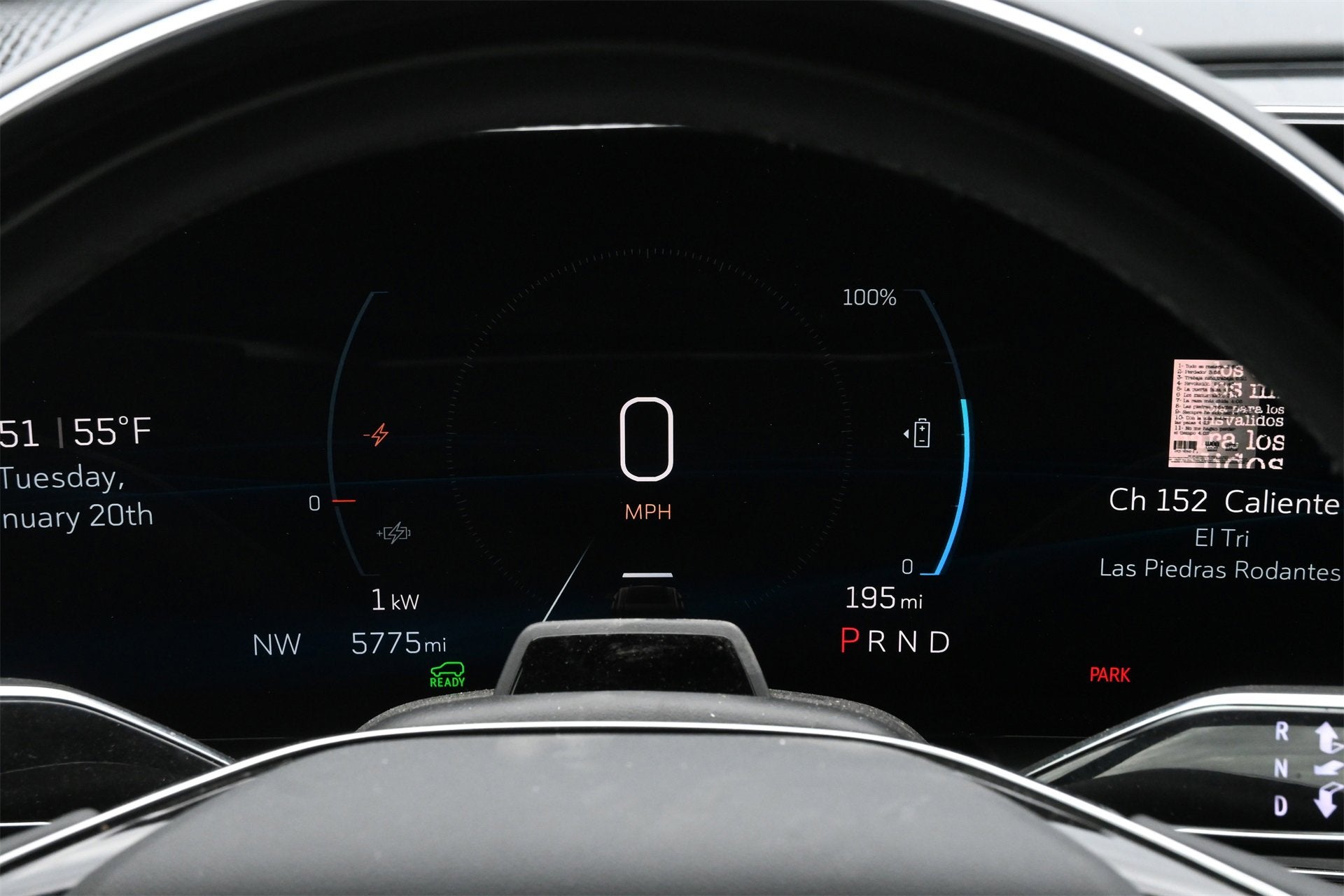 2024 Cadillac LYRIQ Luxury 2