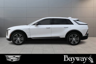 2024 Cadillac LYRIQ Luxury 2