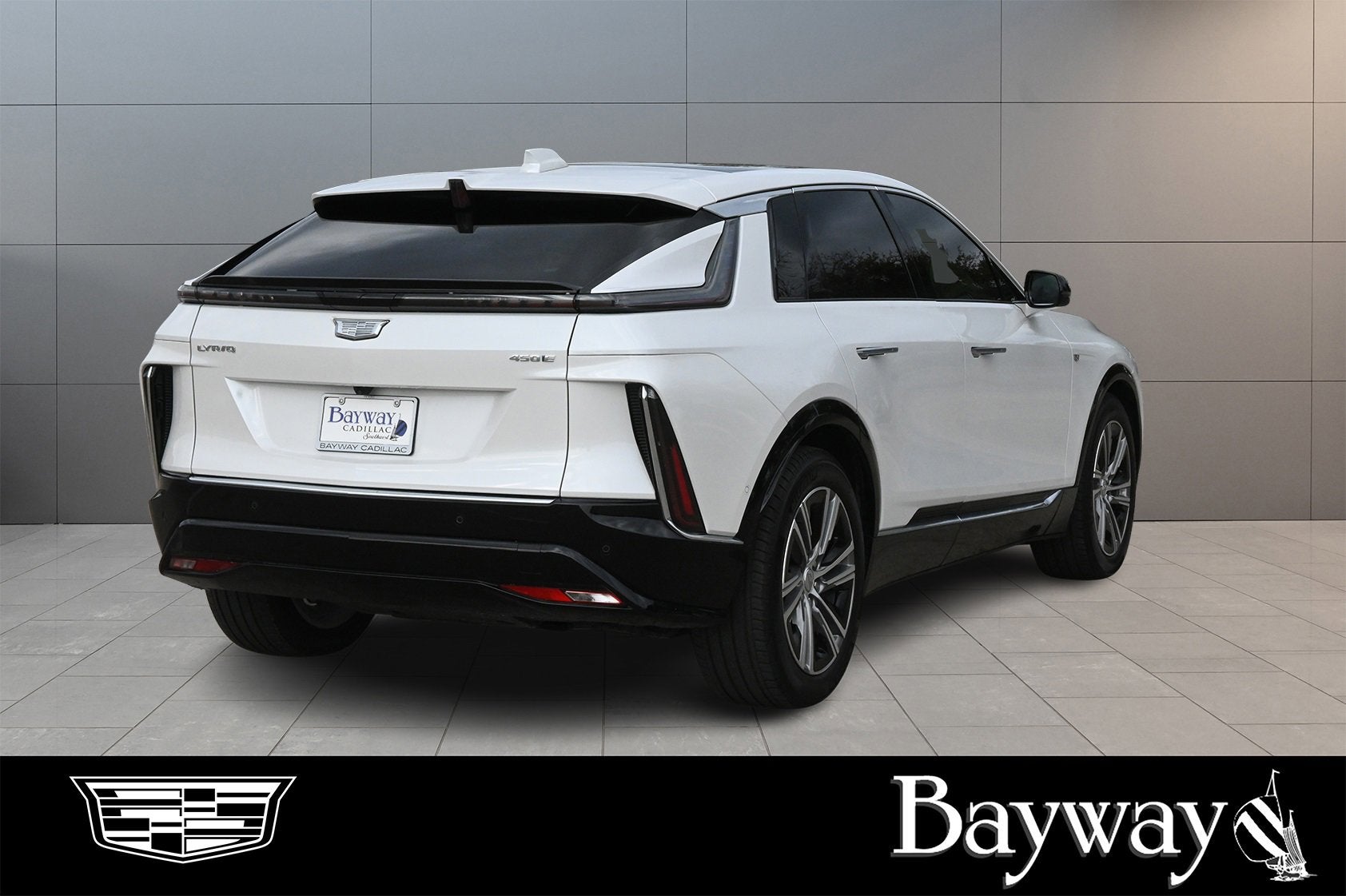 2024 Cadillac LYRIQ Luxury 2