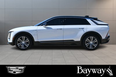 2025 Cadillac LYRIQ Luxury 2
