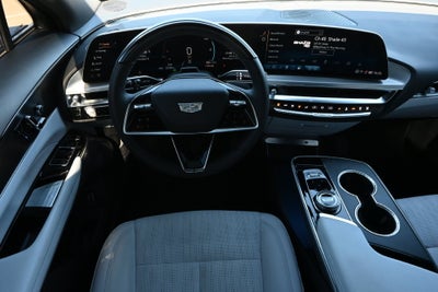 2025 Cadillac LYRIQ Luxury 2