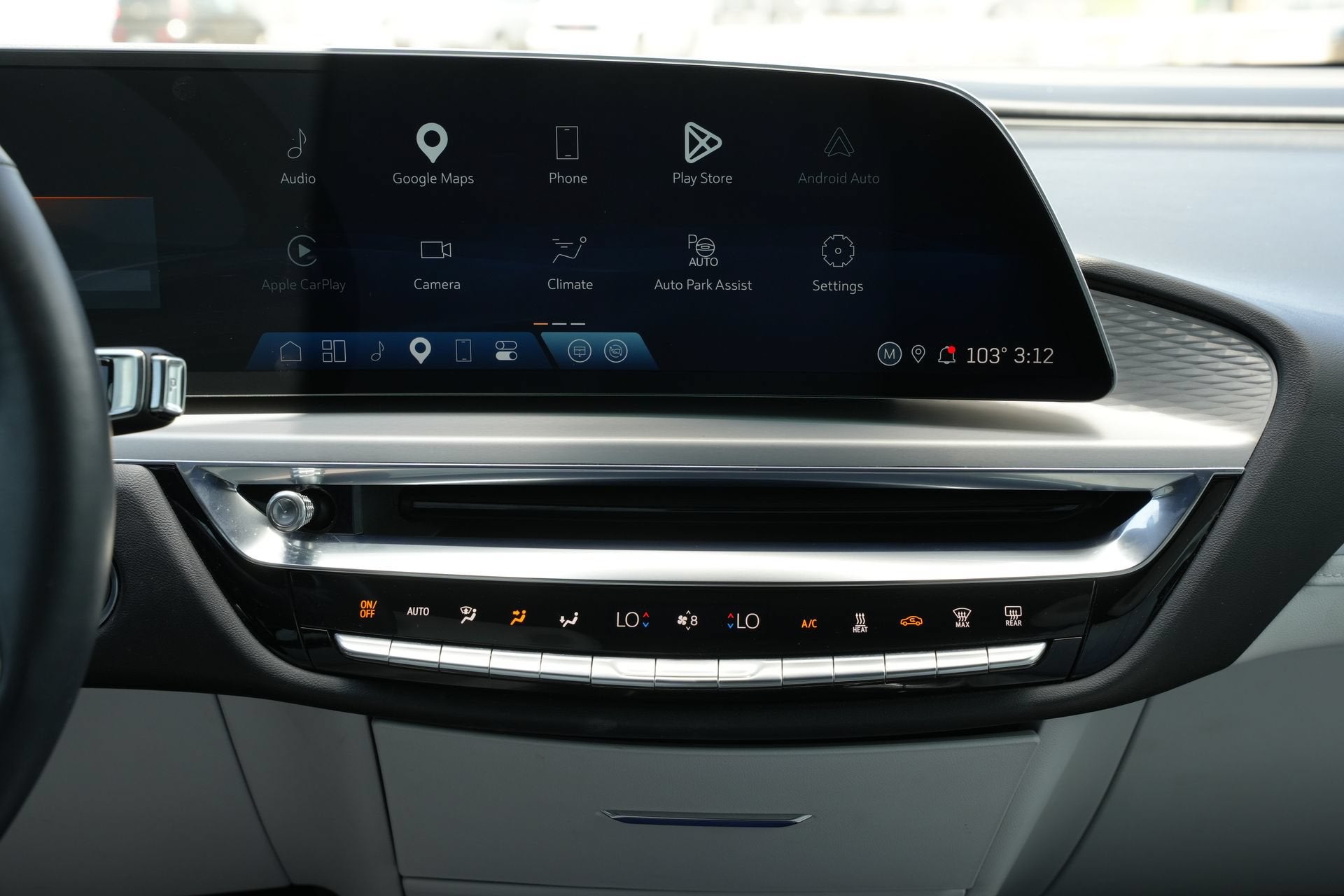 2024 Cadillac LYRIQ Luxury 2