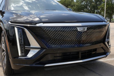 2024 Cadillac LYRIQ Luxury 2