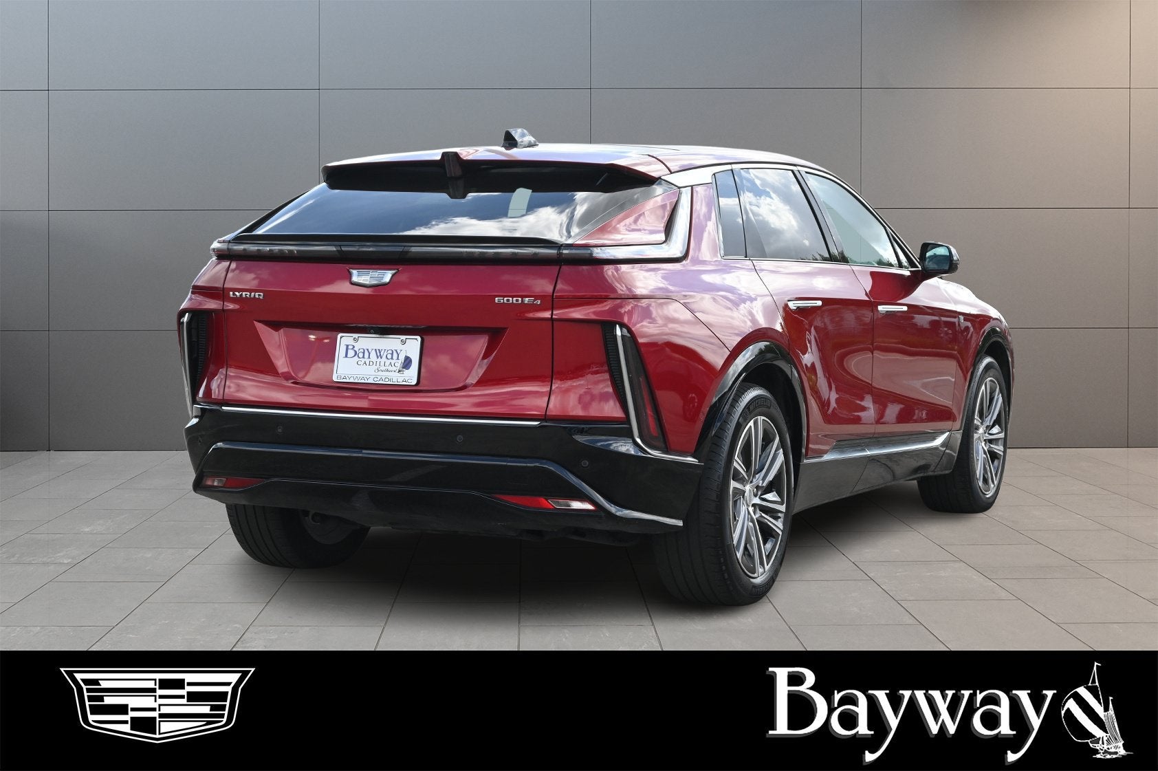 2024 Cadillac LYRIQ Luxury 2