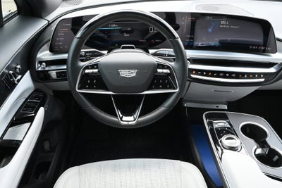 2024 Cadillac LYRIQ Luxury 2
