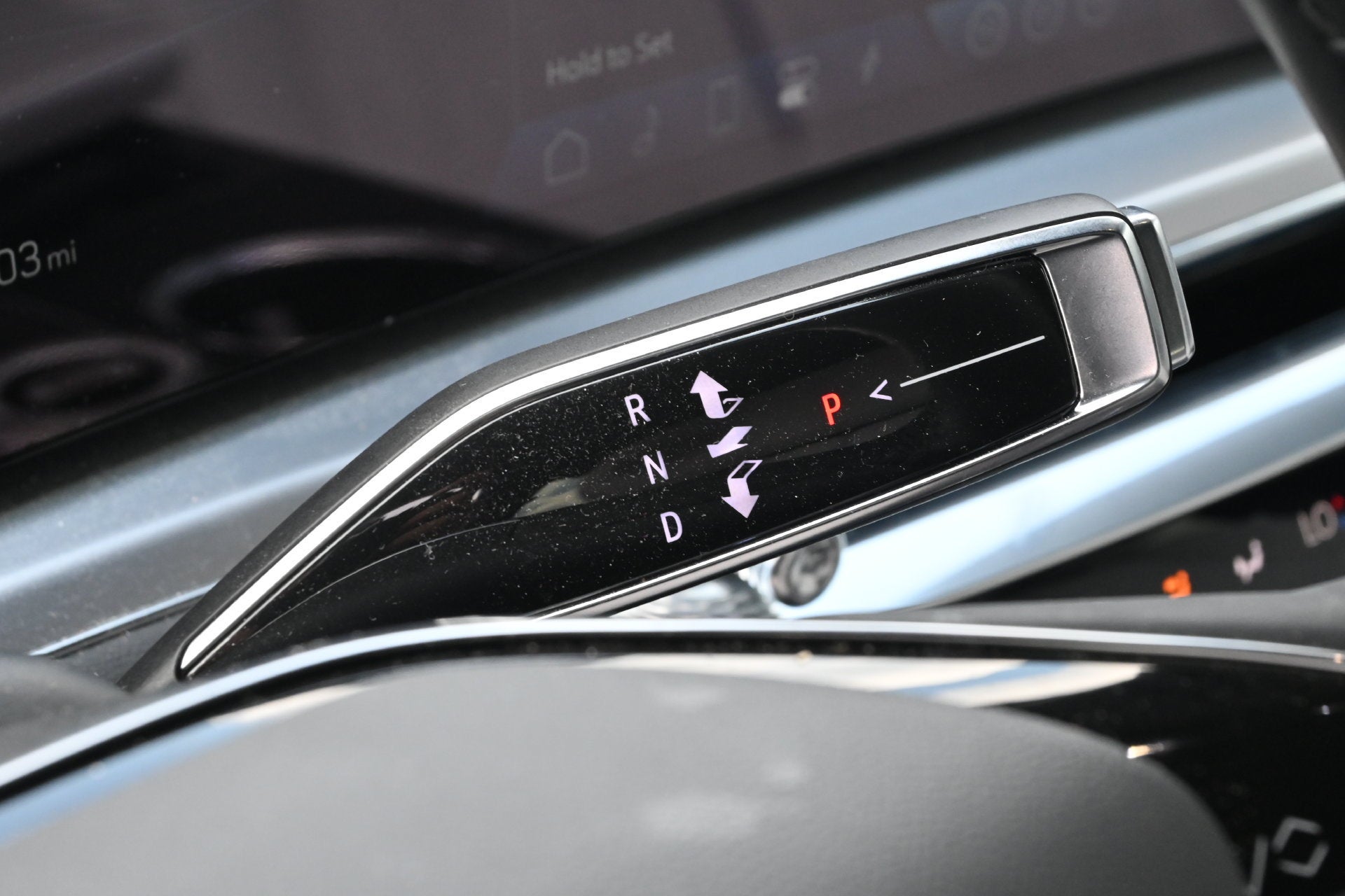 2024 Cadillac LYRIQ Luxury 2