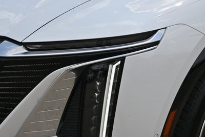 2024 Cadillac LYRIQ Luxury 2