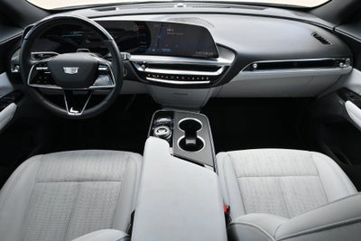 2024 Cadillac LYRIQ Luxury 2