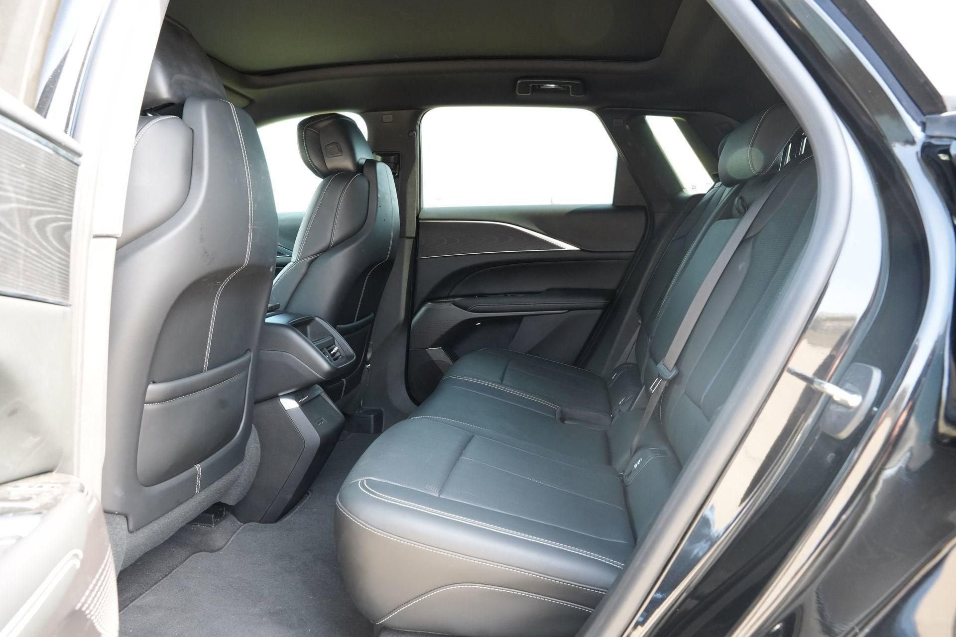 2024 Cadillac LYRIQ Sport 1