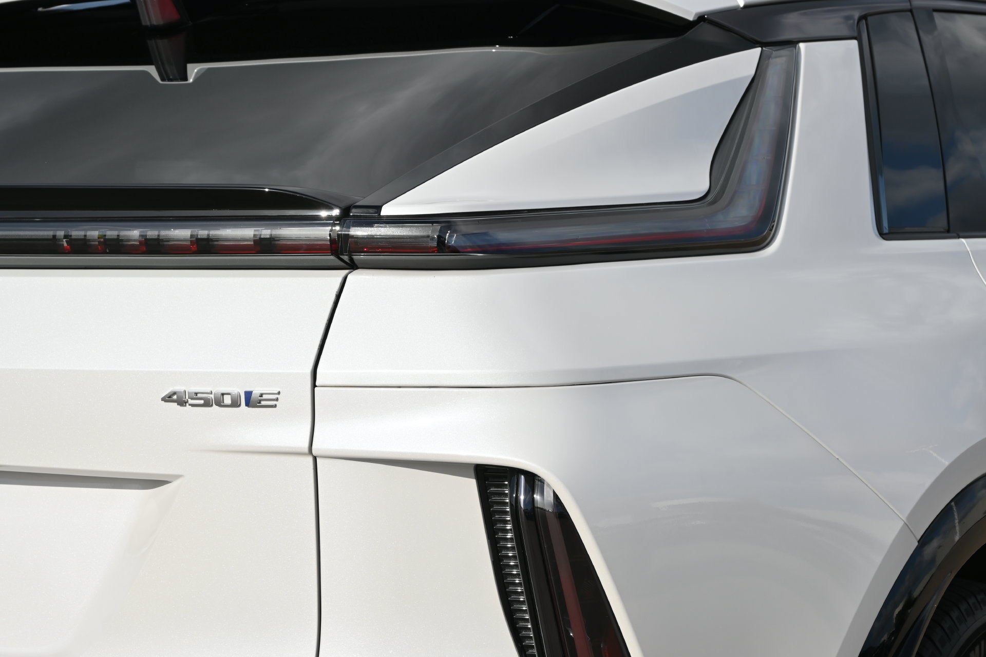 2024 Cadillac LYRIQ Sport 1
