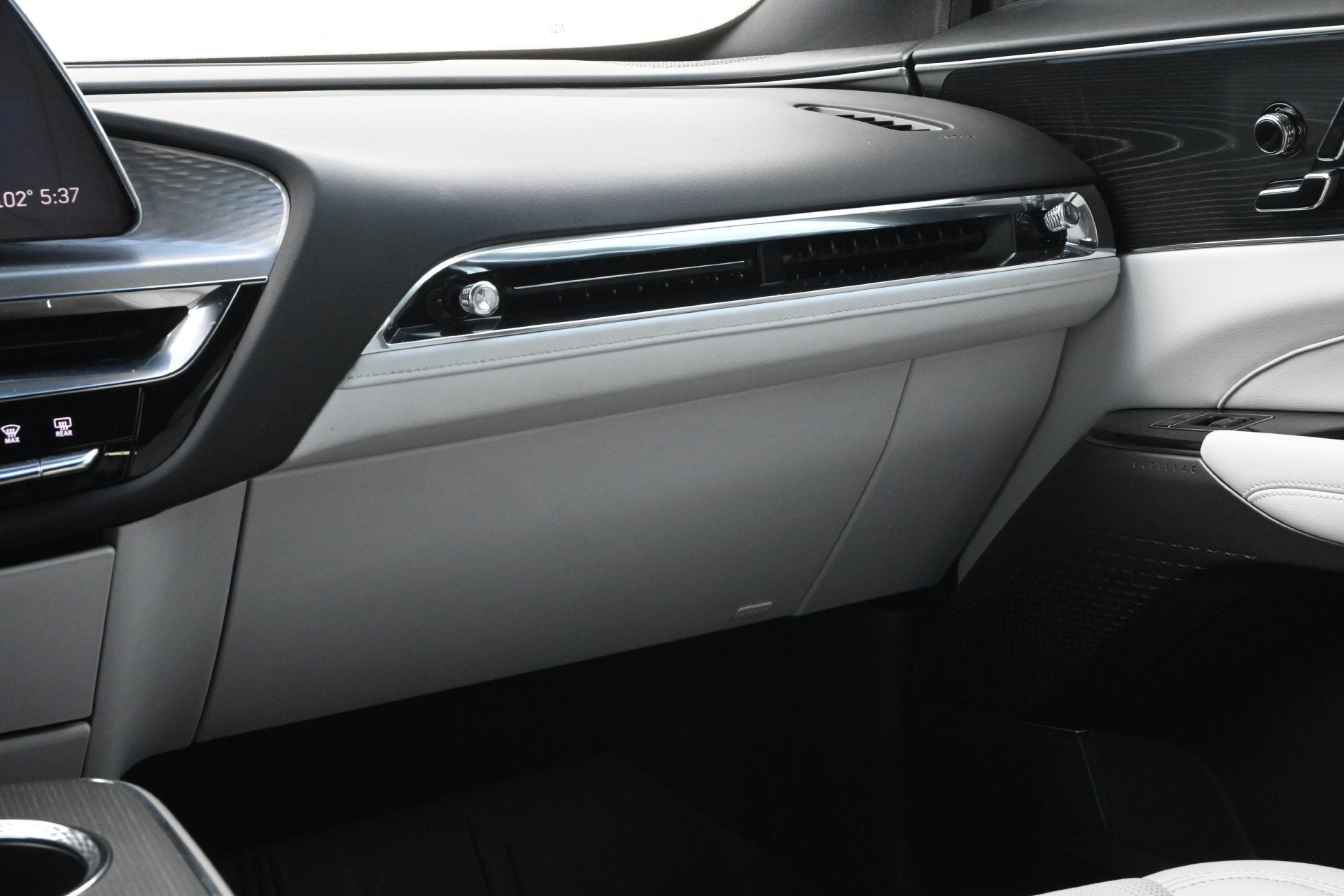 2024 Cadillac LYRIQ Sport 1