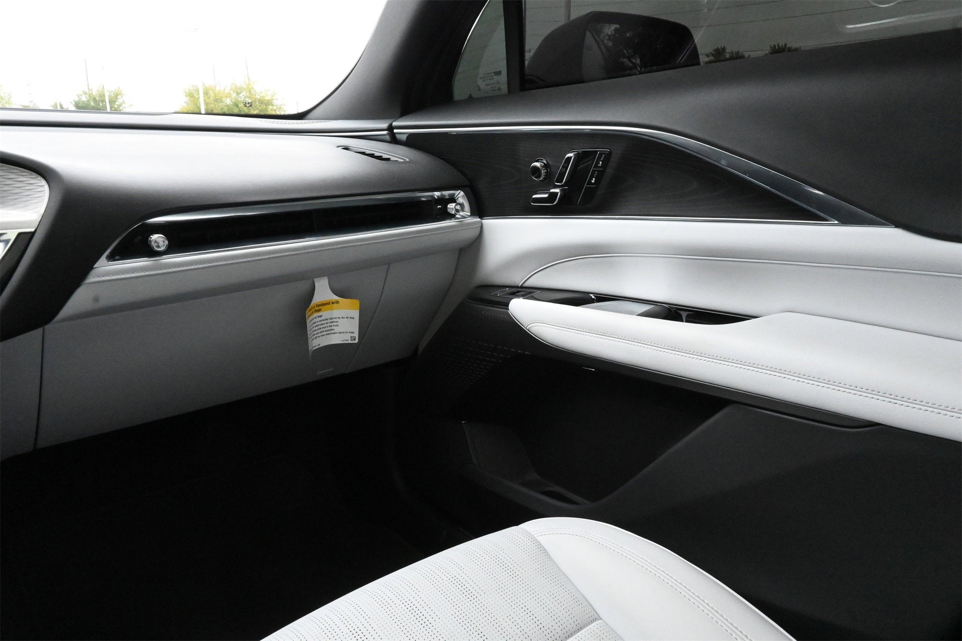 2024 Cadillac LYRIQ Sport 1