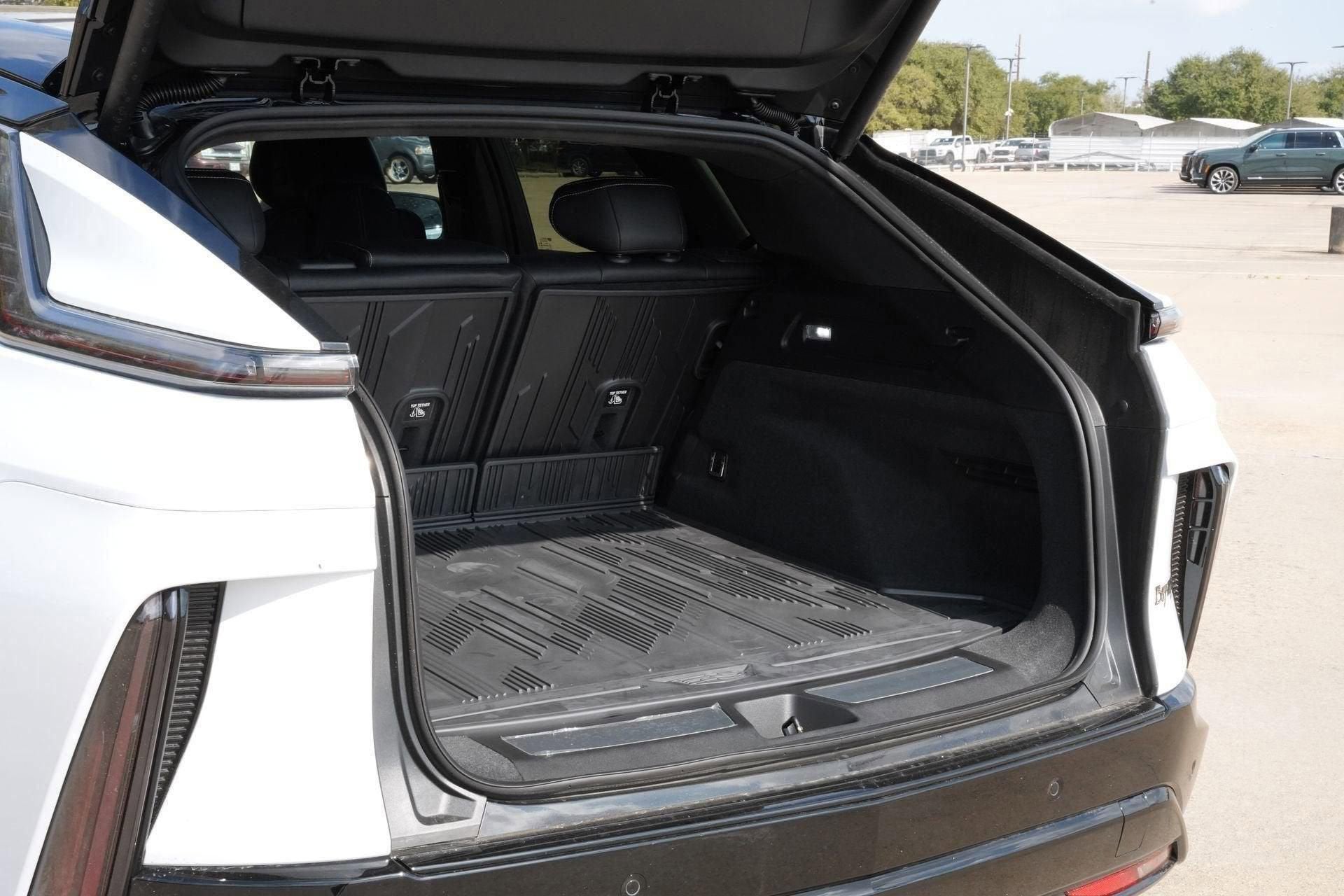 2026 Cadillac LYRIQ Sport