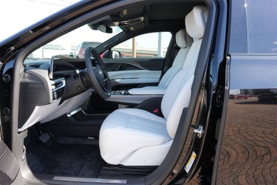 2025 Cadillac LYRIQ Sport 1