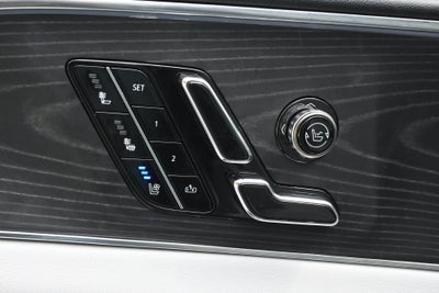 2024 Cadillac LYRIQ Sport 2
