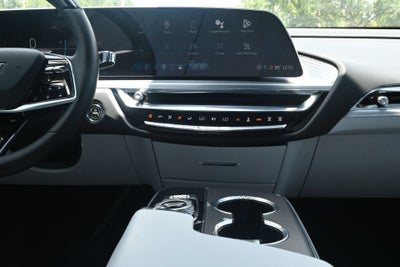 2024 Cadillac LYRIQ Sport 2