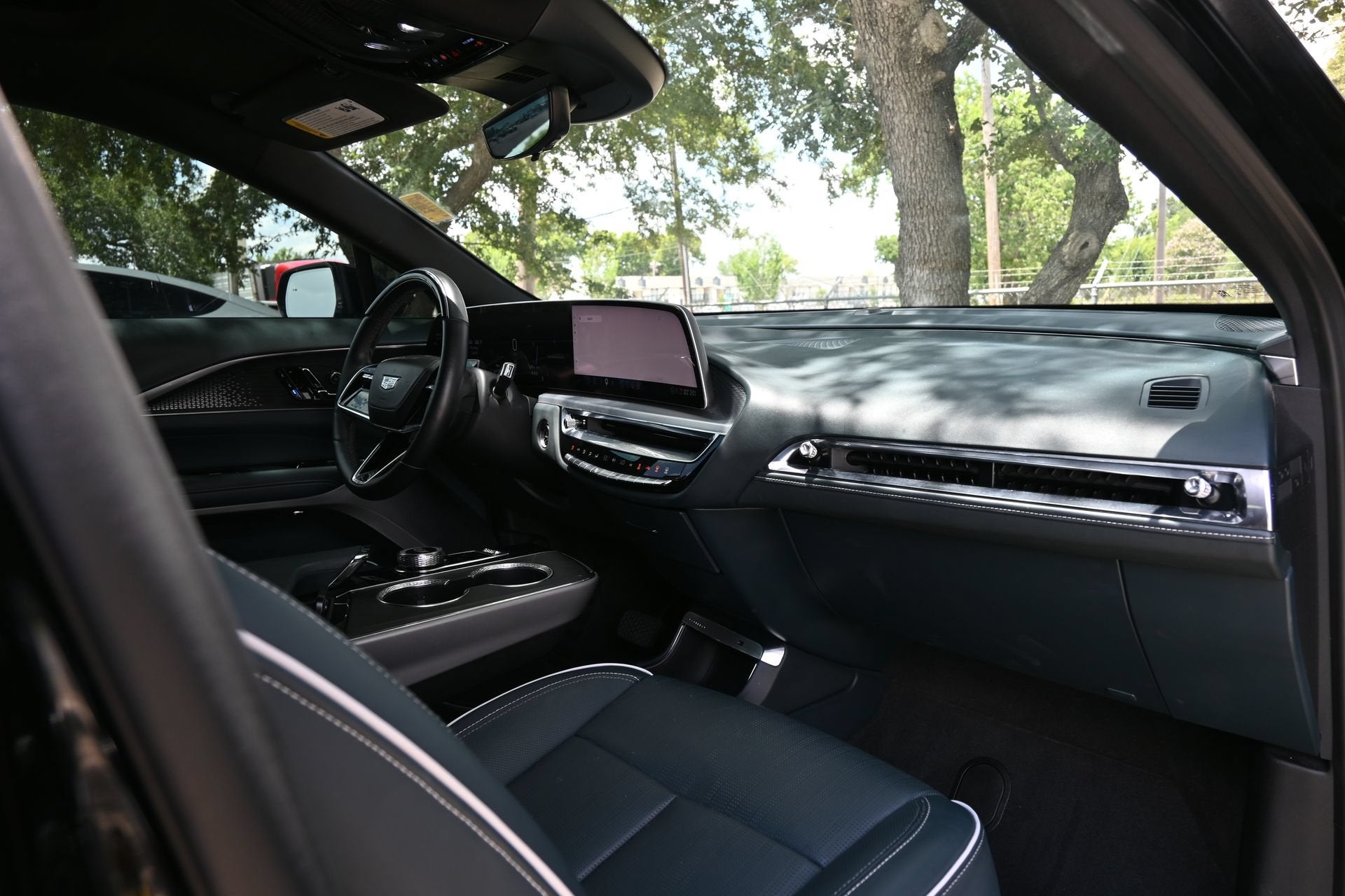 2024 Cadillac LYRIQ Sport 3