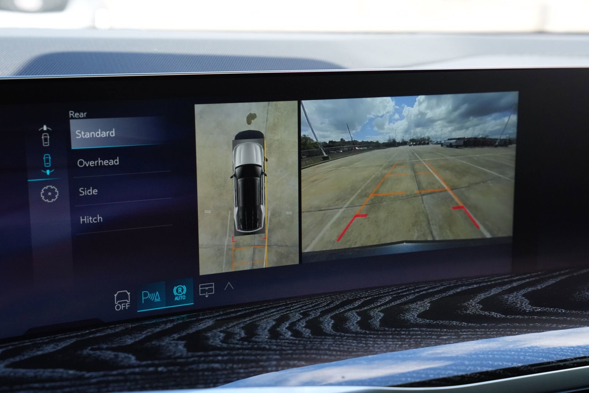 2026 Cadillac ESCALADE IQL Luxury