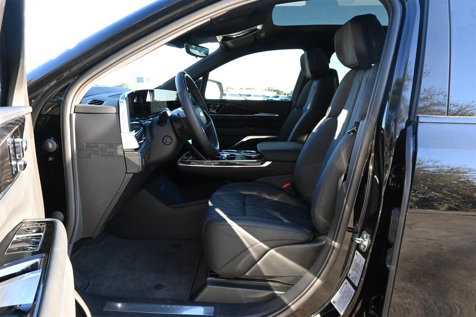 2026 Cadillac ESCALADE IQL Sport