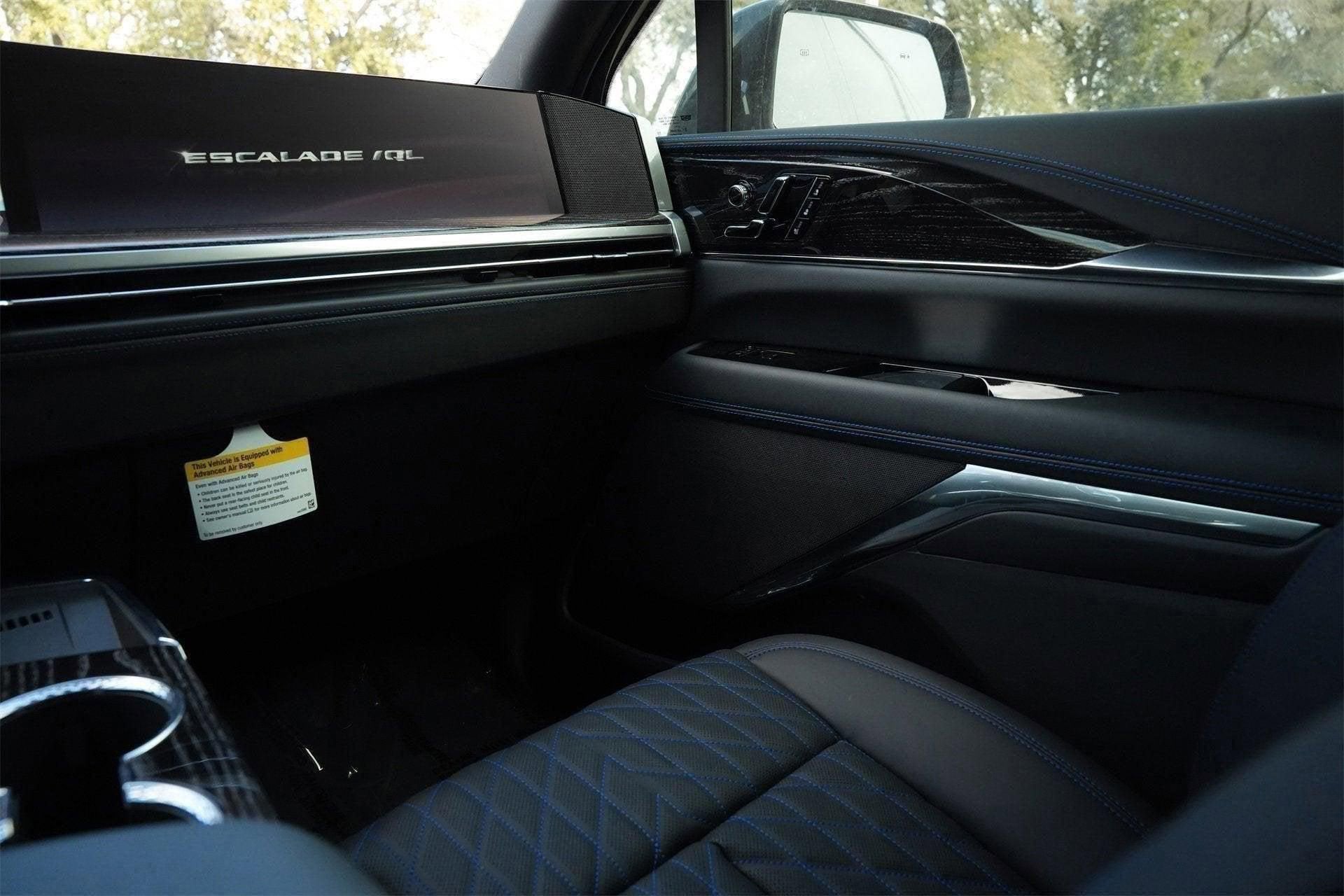 2026 Cadillac ESCALADE IQL Sport