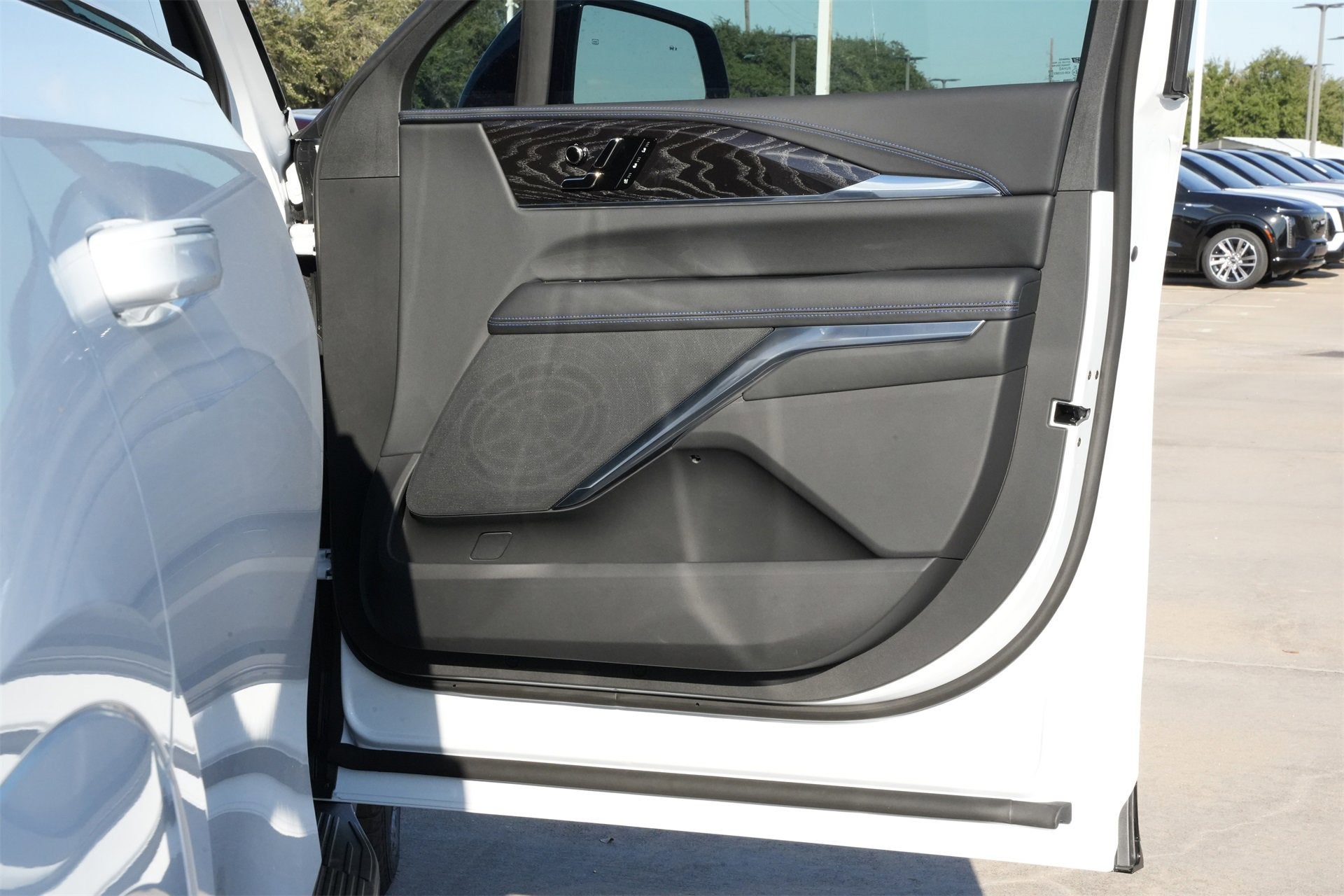 2026 Cadillac ESCALADE IQL Sport