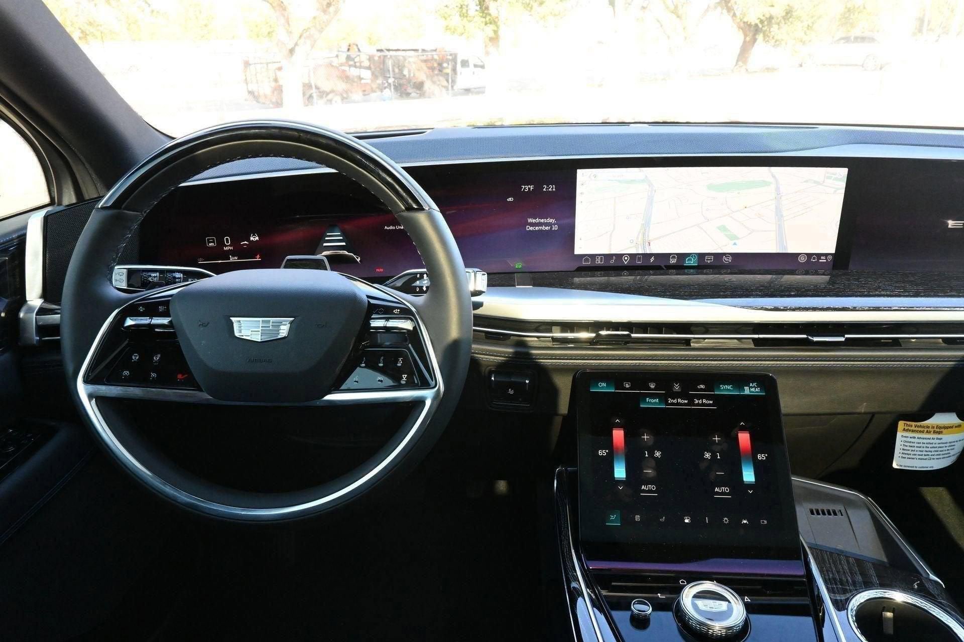 2026 Cadillac ESCALADE IQL Sport