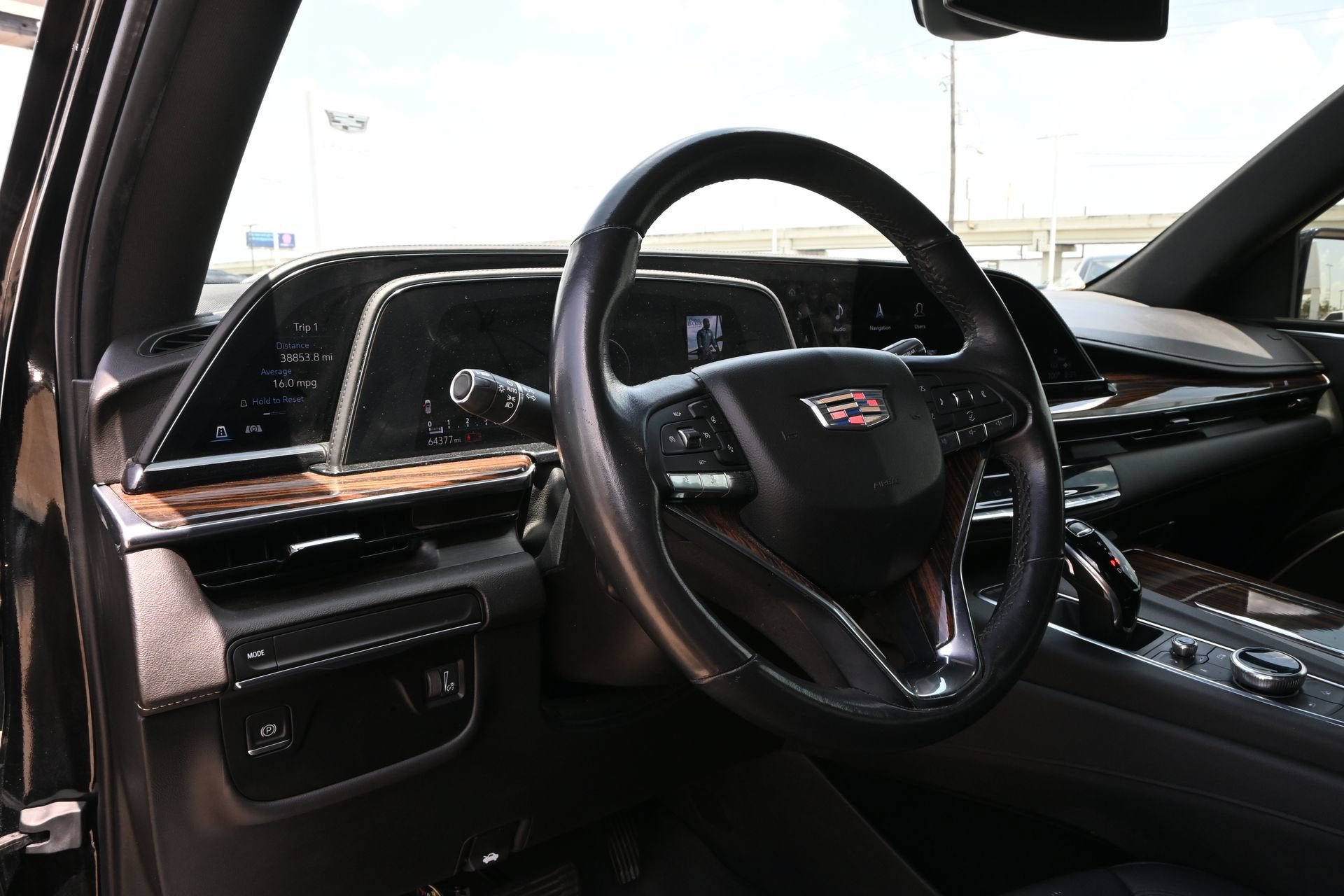 2021 Cadillac Escalade Luxury