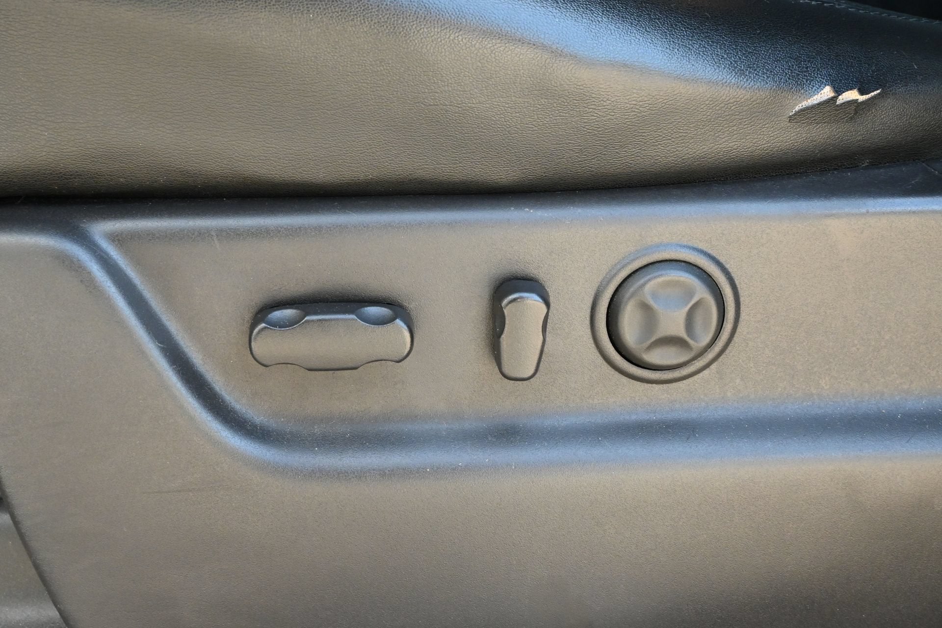 2012 Cadillac Escalade Luxury