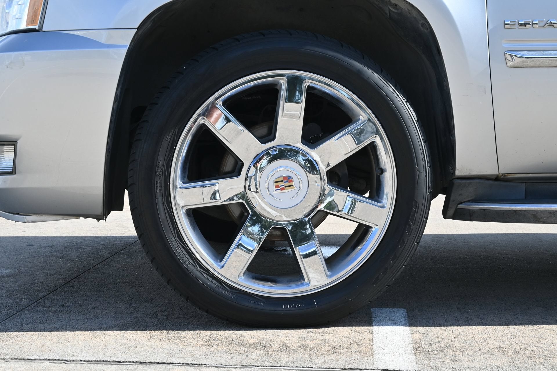 2012 Cadillac Escalade Luxury
